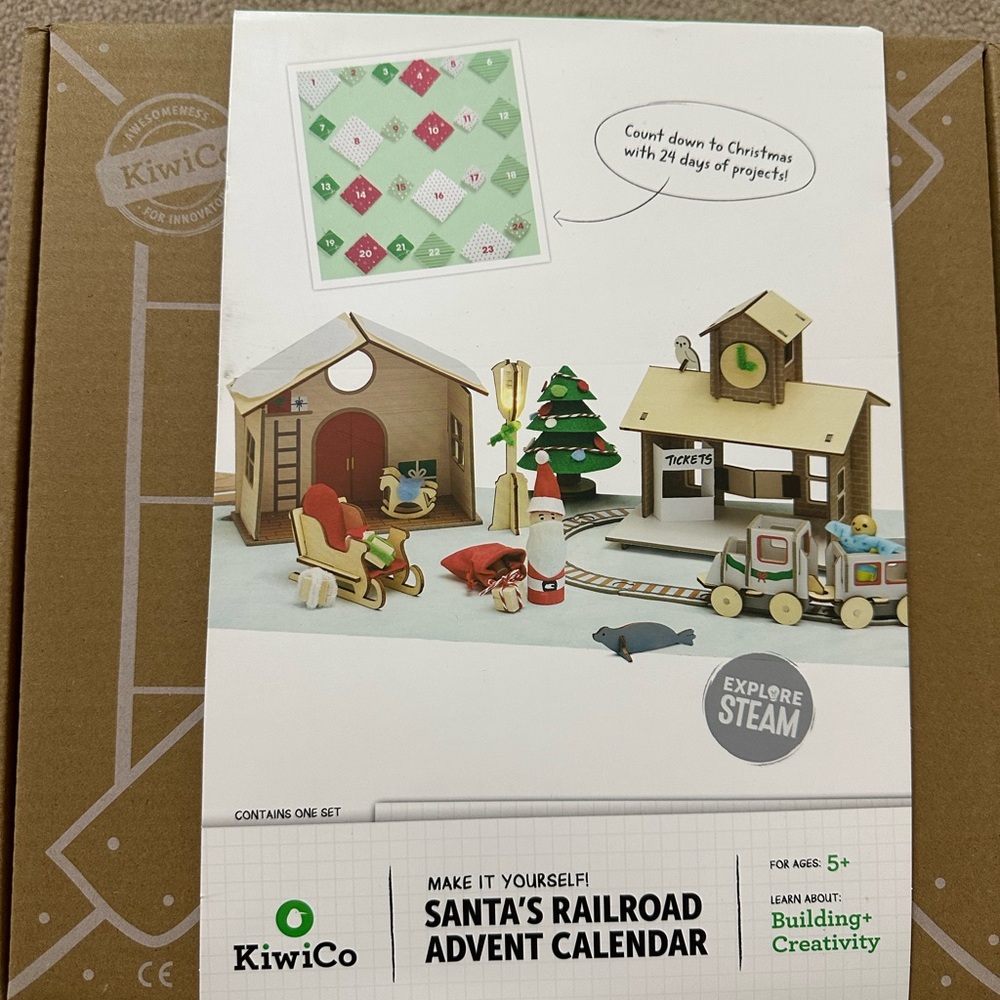 NIB KiwiCo Santa's Railroad Advent Calendar